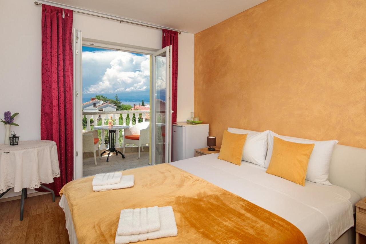 Vila Panorama By El-Pi Tours Malinska Exterior photo